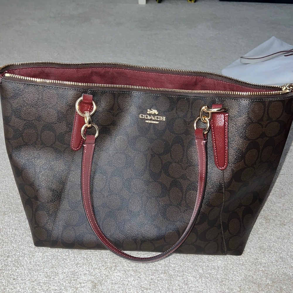 Coach Signature Ava Tote - Great Condition